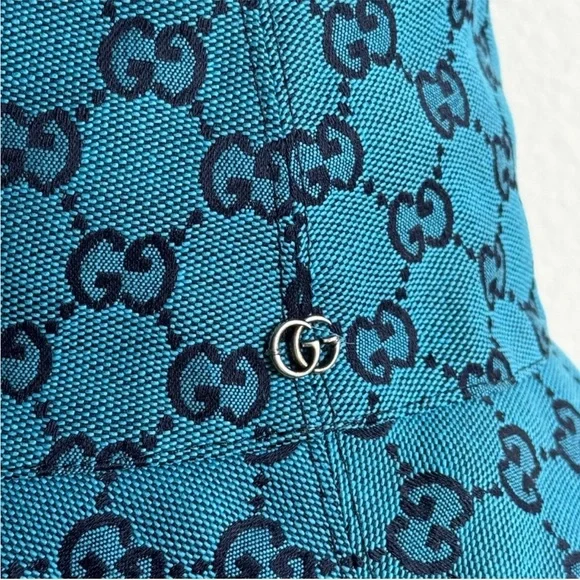 Gorgeous GUCCI Women display picture 3